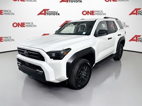Certified 2025 Toyota 4Runner SR5 AWD/4WD image 4