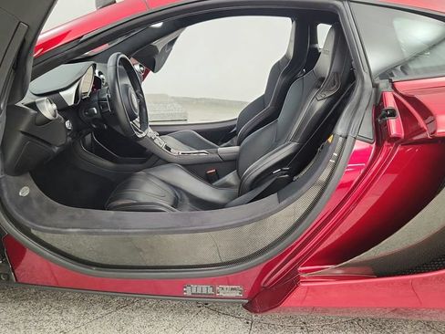Used 2012 McLaren MP4-12C Coupe RWD image 32