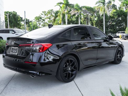 Used 2024 Honda Civic Sport image 10