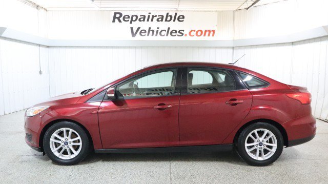 Used 2016 Ford Focus SE w/ SE Cold Weather Package FWD image 1