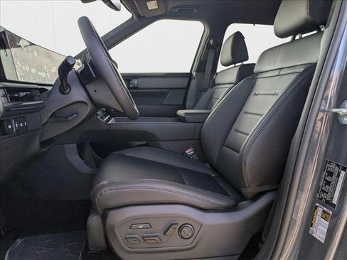 New 2025 Hyundai Santa Fe Calligraphy w/ Tow & Go Package image 4