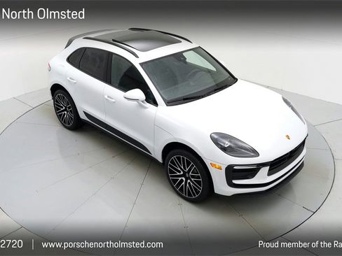 Used 2022 Porsche Macan image 18