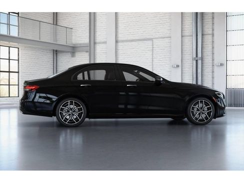 Used 2023 Mercedes-Benz E 350 4MATIC Sedan image 18