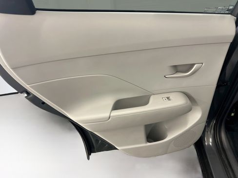 Used 2025 Hyundai Kona SEL AWD/4WD image 27