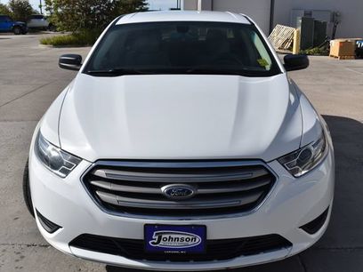 Used 2016 Ford Taurus SE