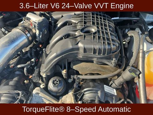 Used 2019 Dodge Charger GT RWD image 4