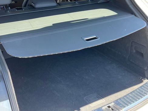 Certified 2023 Porsche Cayenne Platinum Edition AWD/4WD image 19