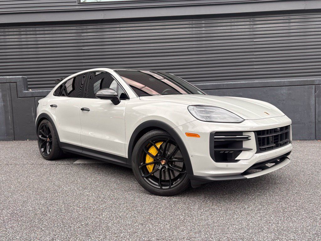 Certified 2025 Porsche Cayenne Turbo GT AWD/4WD image 12