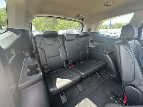 Used 2023 Kia Telluride S AWD/4WD image 30