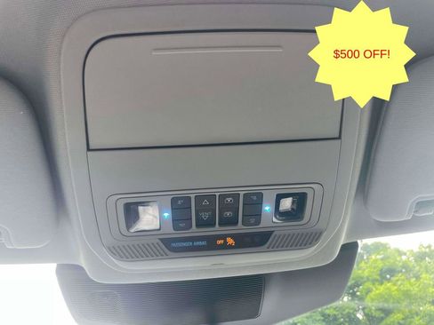 Used 2023 Ford Explorer XLT w/ Equipment Group 202A AWD/4WD image 33