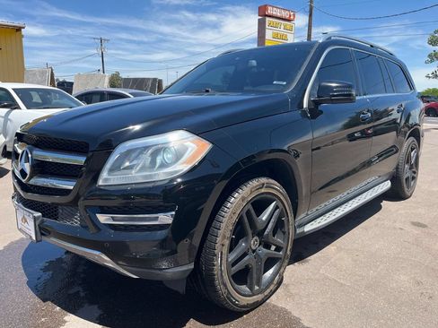 Used 2014 Mercedes-Benz GL 450 4MATIC image 3