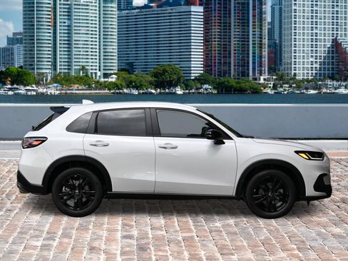New 2027 Honda HR-V Sport image 4