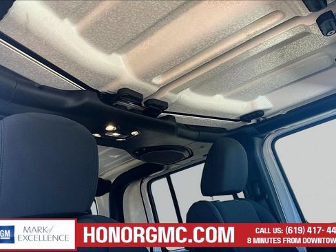 Used 2021 Jeep Gladiator Sport AWD/4WD image 28