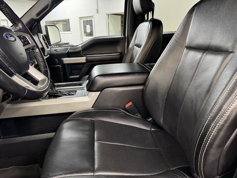 Used 2020 Ford F150 Lariat w/ Equipment Group 502A Luxury AWD/4WD image 12