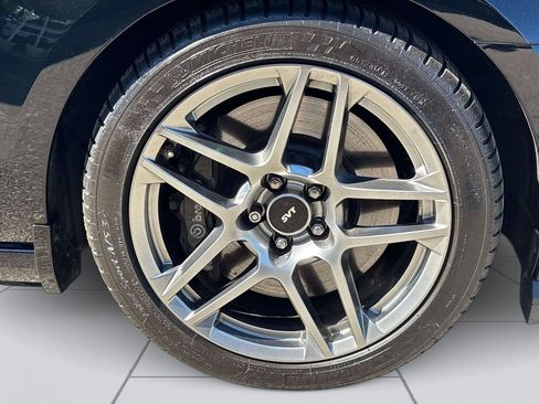 Used 2013 Ford Mustang Shelby GT500 RWD image 31
