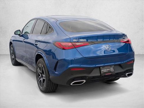 Certified 2025 Mercedes-Benz GLC 300 4MATIC image 8