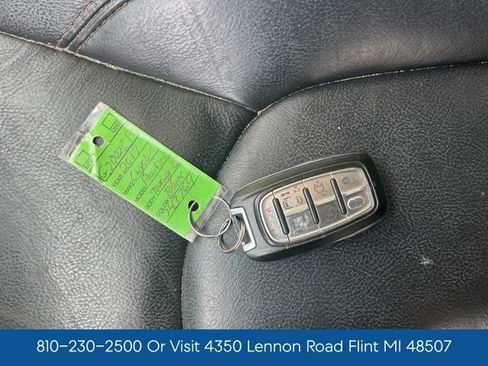 Used 2017 Chrysler Pacifica Touring-L FWD image 28