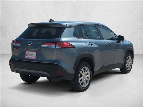 Certified 2022 Toyota Corolla Cross L image 5