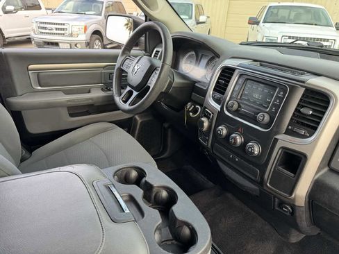 Used 2017 RAM 1500 Classic SLT image 17