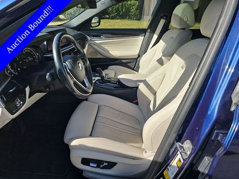 Used 2019 BMW 530i w/ Convenience Package image 9