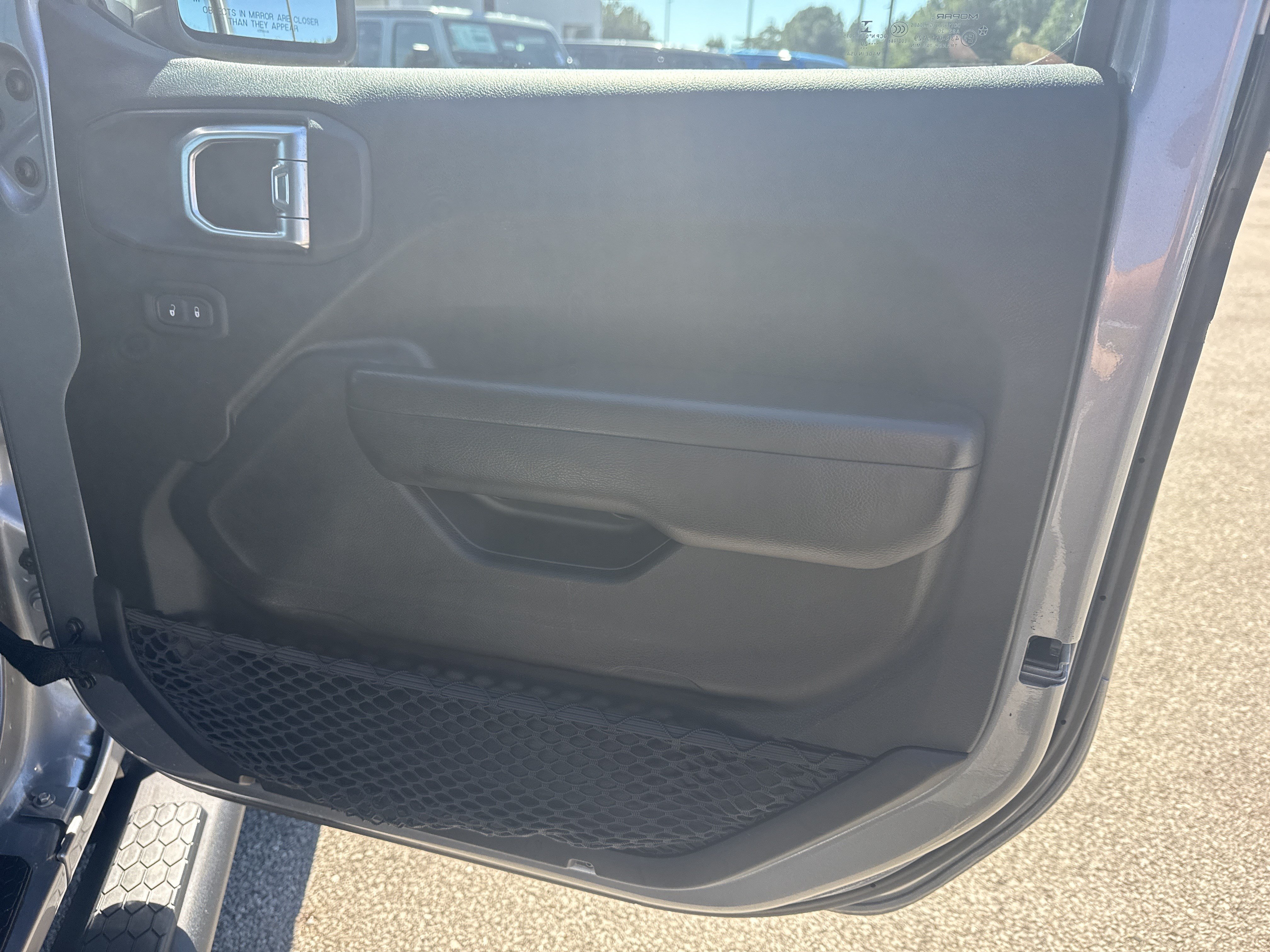 Used 2020 Jeep Wrangler Sport AWD/4WD image 14