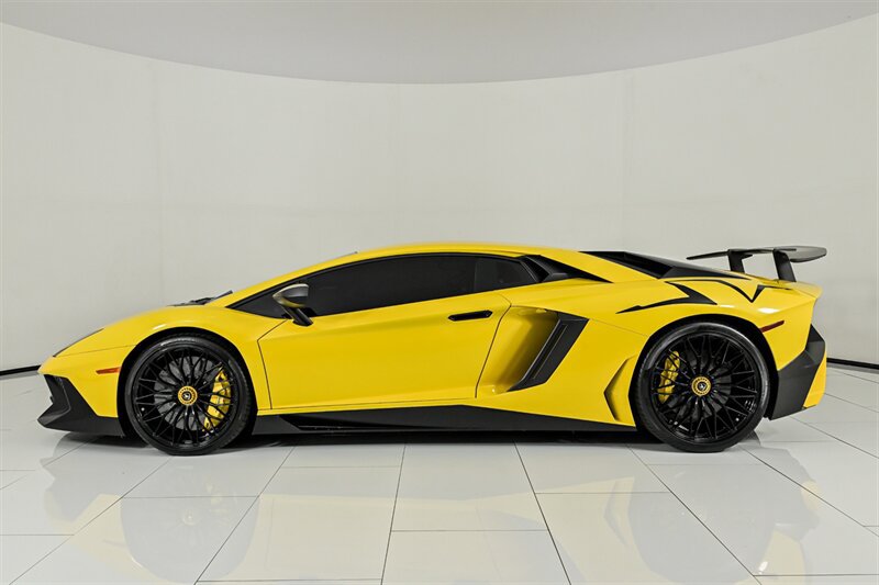 Used 2017 Lamborghini Aventador LP 750-4 Superveloce AWD/4WD image 10