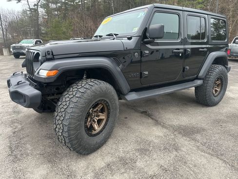 Used 2022 Jeep Wrangler Unlimited Sport AWD/4WD image 1