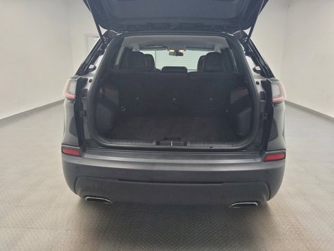 Used 2019 Jeep Cherokee Latitude Plus AWD/4WD image 29