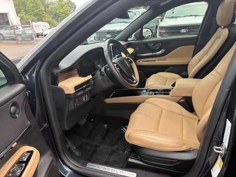 Certified 2022 Lincoln Corsair Reserve w/ Equipment Group 201A AWD/4WD image 12