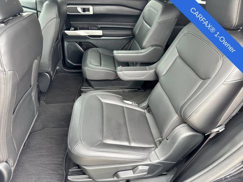 Used 2023 Ford Explorer XLT w/ Equipment Group 202A AWD/4WD image 22