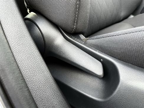 Used 2024 Toyota Corolla LE image 24