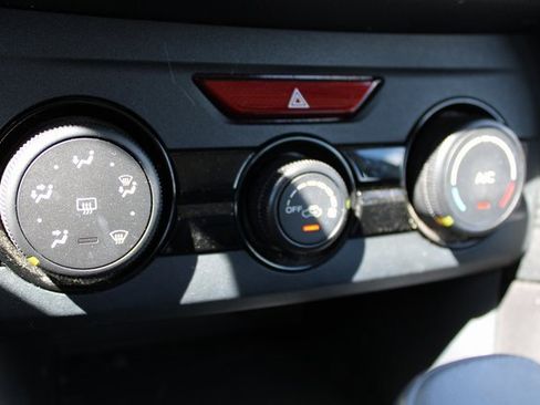 Used 2017 Subaru Impreza 2.0i image 23