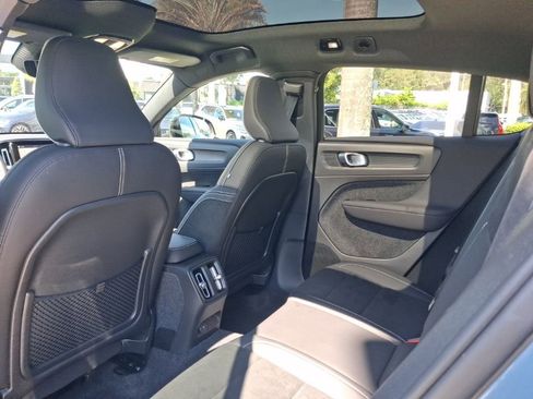 Used 2023 Volvo C40 P8 Recharge Plus AWD/4WD image 7