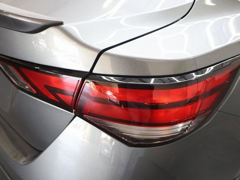 Used 2022 Nissan Sentra S image 29