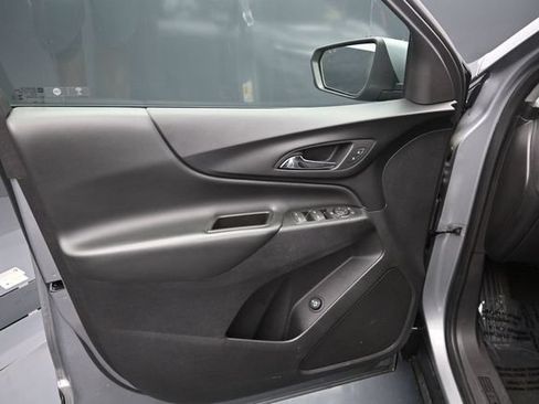 Used 2024 Chevrolet Equinox LT AWD/4WD image 12