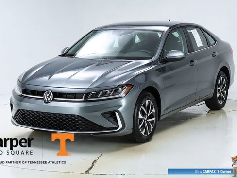 Used 2025 Volkswagen Jetta S image 37