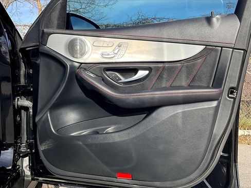 Used 2022 Mercedes-Benz GLC 43 AMG 4MATIC image 24