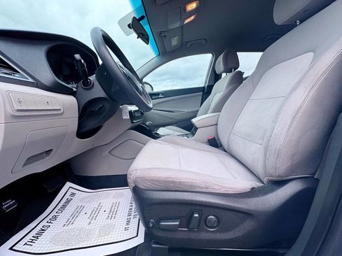 Used 2016 Hyundai Tucson SE w/ Option Group 02 image 10