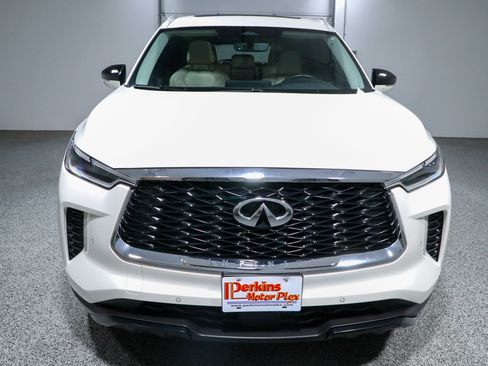 Used 2024 INFINITI QX60 Luxe w/ Cargo Package FWD image 4