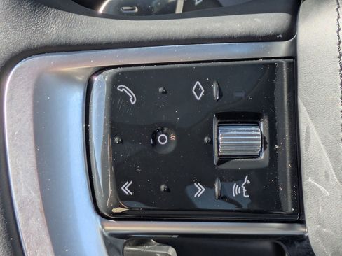 Certified 2024 Land Rover Range Rover SE image 16