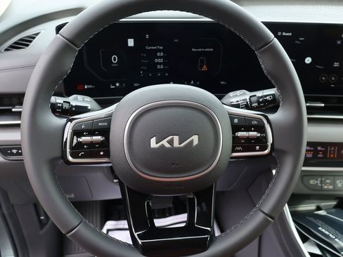 New 2026 Kia Carnival SX image 26