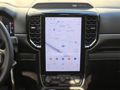 Used 2024 Ford Ranger XLT w/ Technology Package image 18