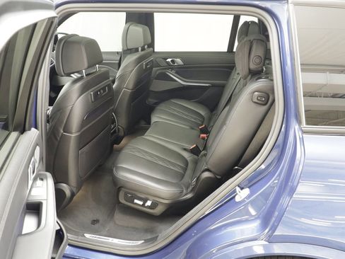 Used 2022 BMW X7 M50i AWD/4WD image 16