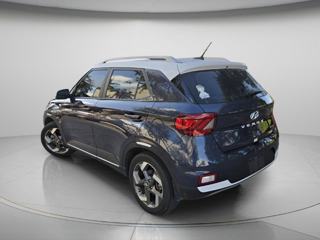Used 2024 Hyundai Venue Limited FWD image 7