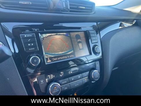 Used 2022 Nissan Rogue Sport SV w/ Technology Package image 19