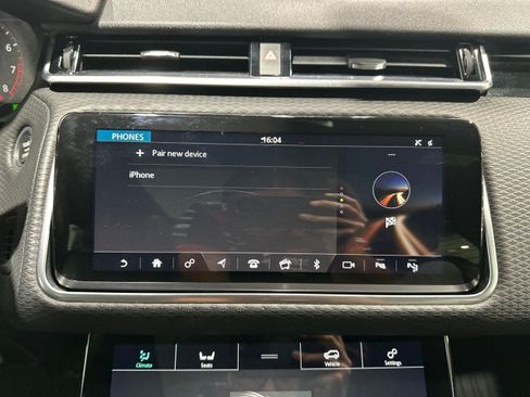 Used 2019 Land Rover Range Rover Velar R-Dynamic SE AWD/4WD image 69