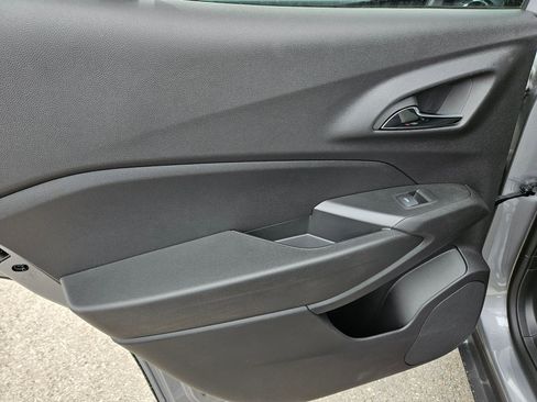 New 2025 Chevrolet Trax ACTIV w/ Sunroof Package image 15