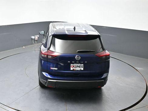 Used 2025 Nissan Rogue SV FWD image 48