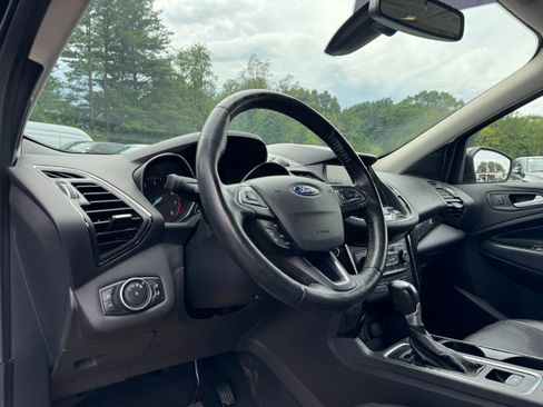 Used 2017 Ford Escape Titanium AWD/4WD image 14