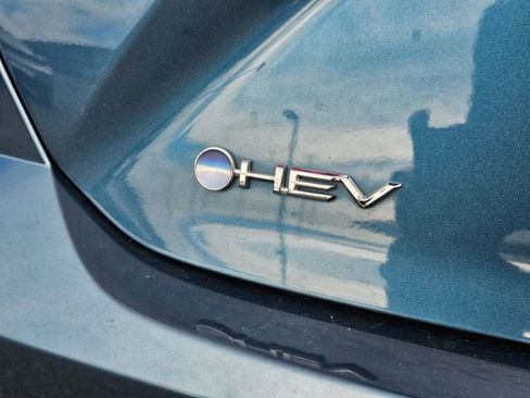 Used 2025 Toyota Camry LE image 30